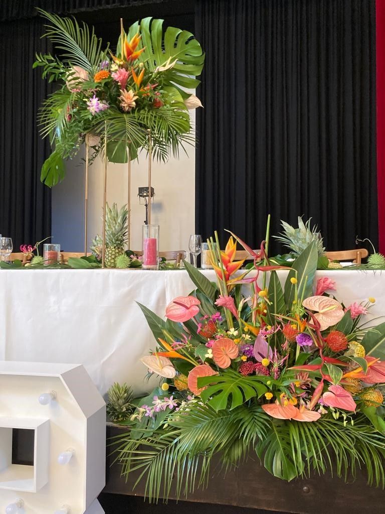 High Table Tropicaö